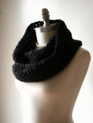 BLACK | Signature Series Infinity Scarf - MINI